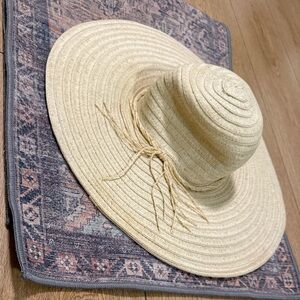 Beige Beachy Straw Hat